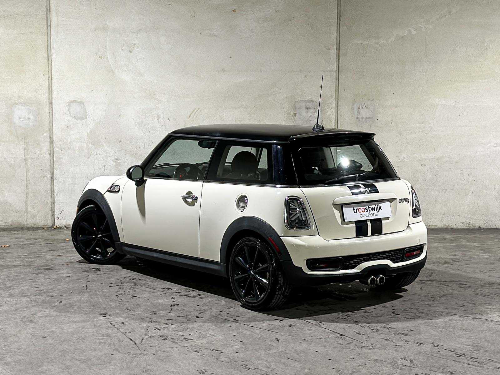 Mini Cooper S Westminster 1.6 215pk 2013, N-563-VK