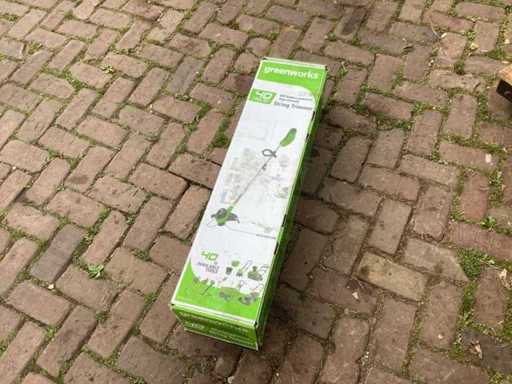 greenworks Brush cutter