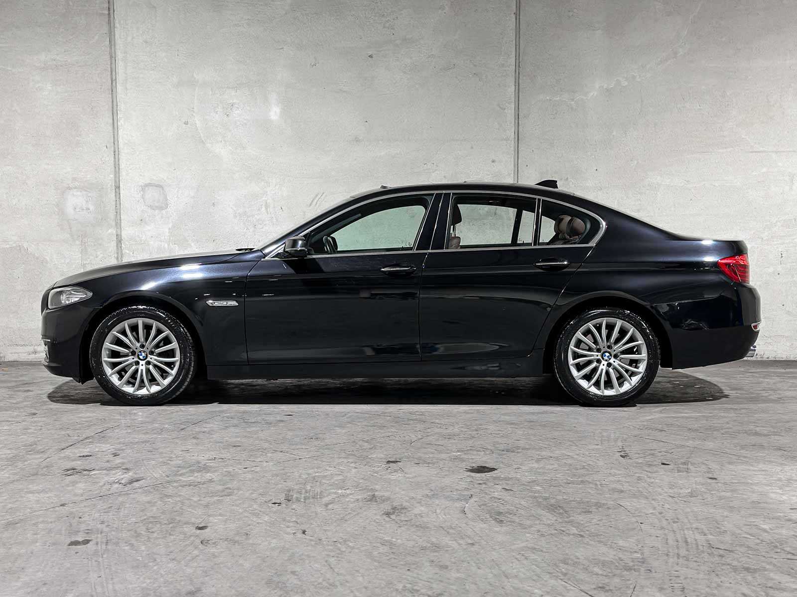 BMW 520i Luxury Edition 184pk 2016 (Origineel-NL) 5-serie F10, KK-611-L