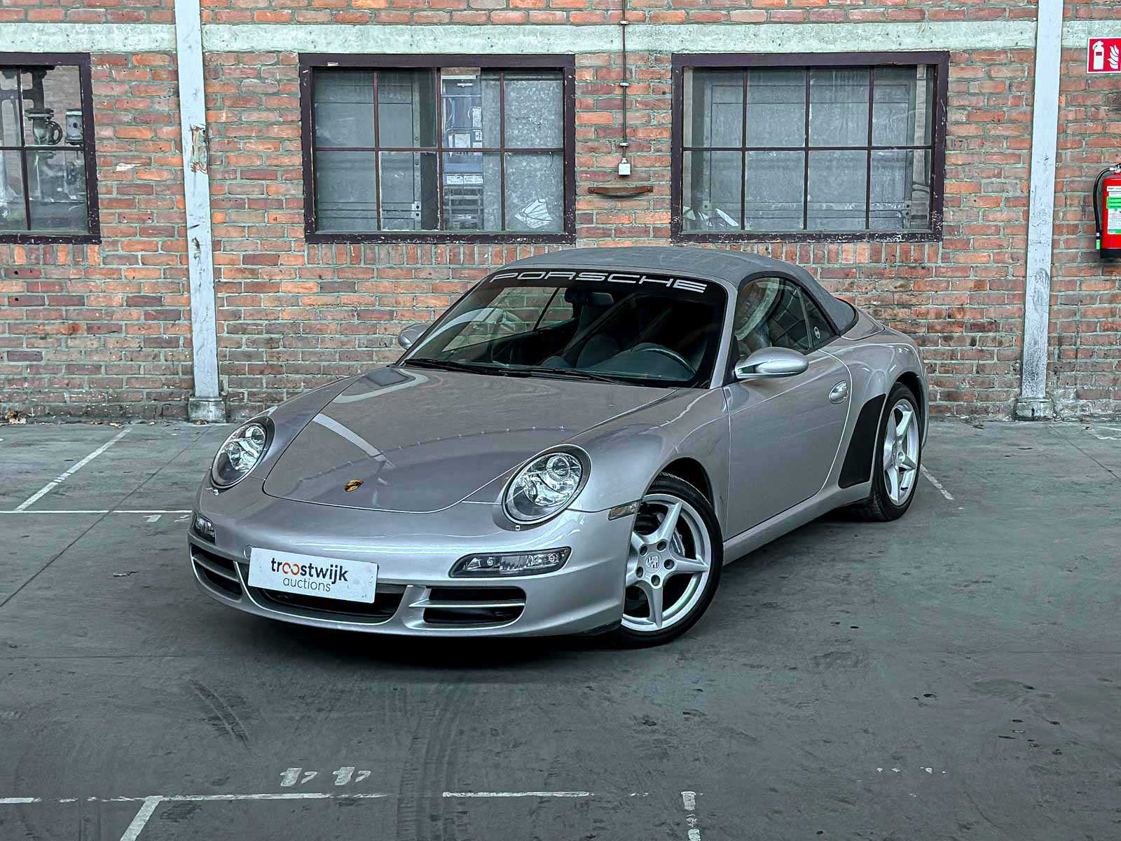 Porsche 911 Carrera Cabriolet 3.6 997 Sport-Chrono 325pk 2006 Youngtimer