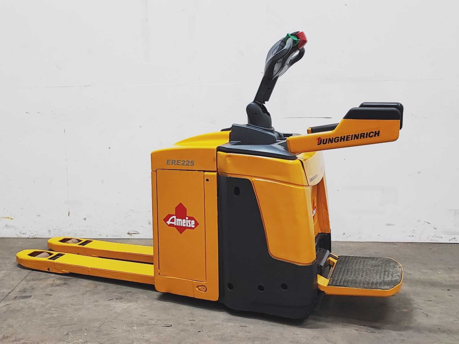 Jungheinrich – 2014 – ERE 225 – Electric pallet truck