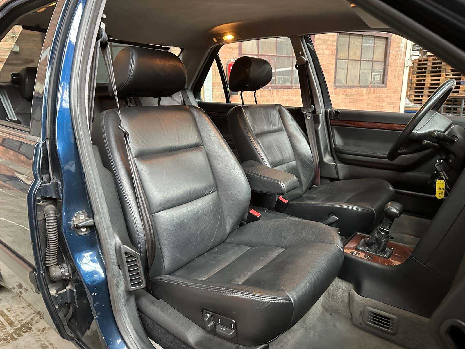 Peugeot 605 3.0 V6 SV 168pk 1997 Youngtimer