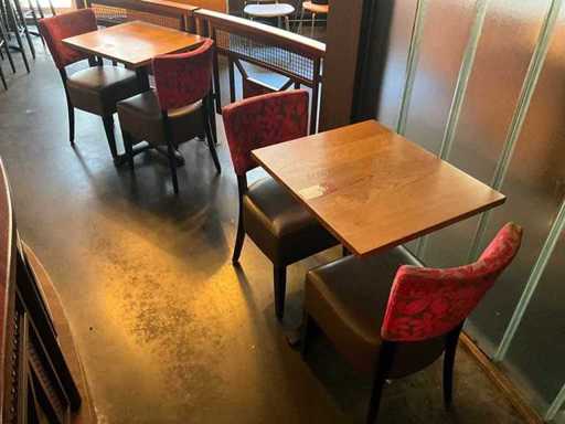 De Arend - 2 restauranttafels en 4 stoelen
