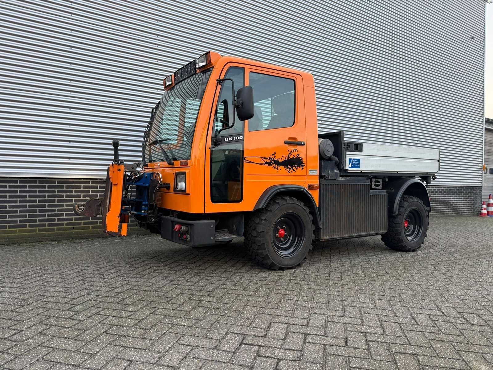 Unimog – UX100 – Truck