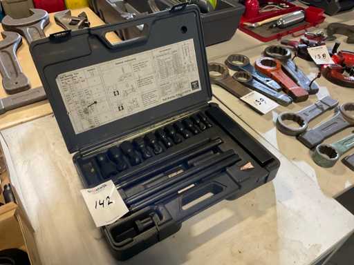 SKF inner bearing puller