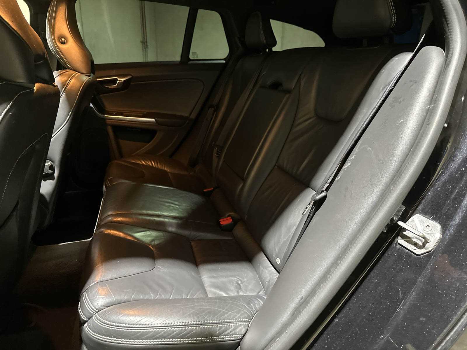 Volvo V60 2.4 D6 AWD Plug-In Hybrid Summum 285pk 2013 (Origineel-NL), 6-SFG-70