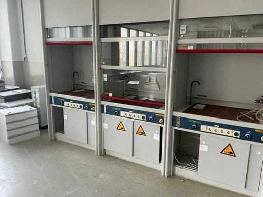Fume hood
