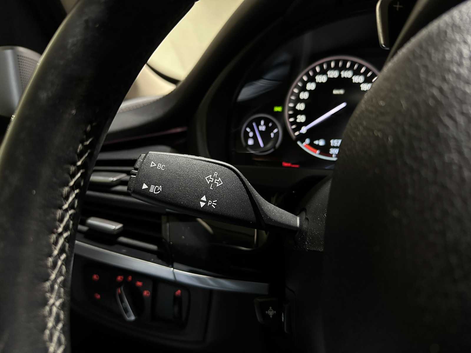 BMW X5 xDrive50i 4.4 V8 High Executive 449pk 2014, J-094-RR