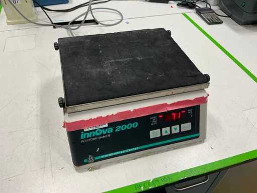 New Brunswick Scientific Innova 2000 Stirrer