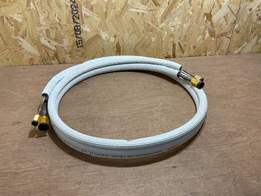 Splitfix cooling pipe duo insulated 1/4-1/2 + 4x flare head Roll a 2.5m (10x)