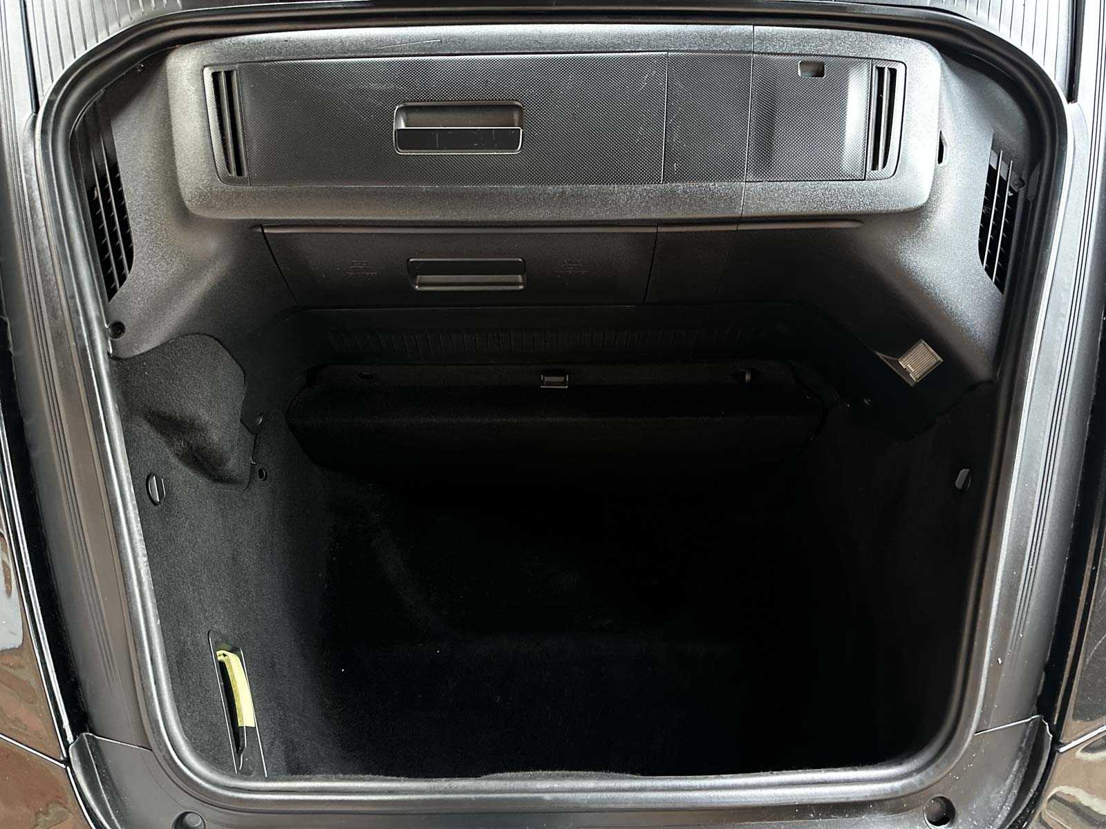 Porsche 911 Carrera Cabriolet 997 3.6 325pk 2005 handgeschakeld -Youngtimer-