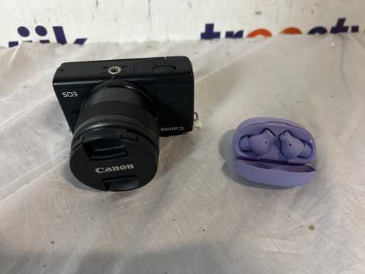 Canon SO3 camera en Oordopjes