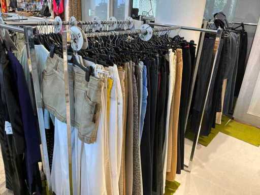 Damenhosen (178 Stück)