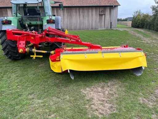 Agricultural & earthmoving machines