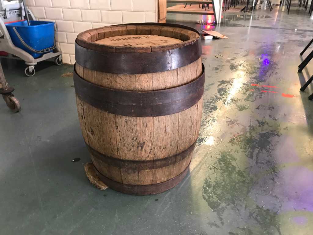Groenlo - 18012 - Wooden barrel