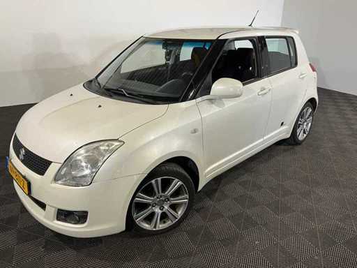 Suzuki Swift 1.3 Base, NP-811-Z