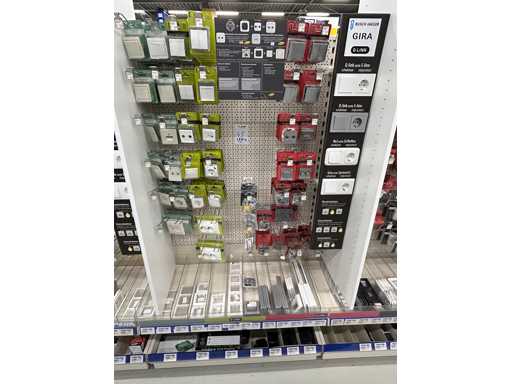 Série de divers interrupteurs et équipements d’installation