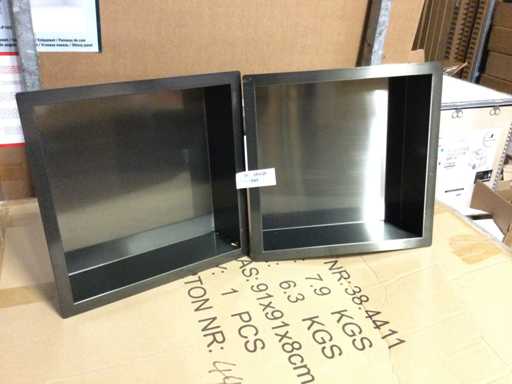 Badewanne- oder Duschnische (2x)