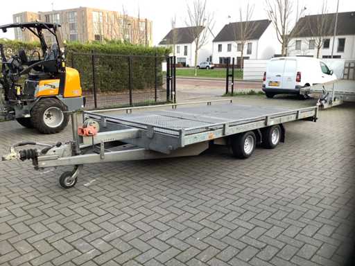 Transporteur Eduard Machine 2020