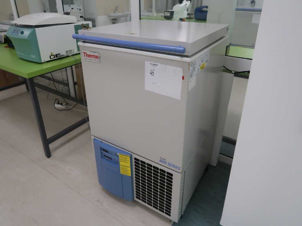 Thermo Scientific - Forma 900 - Labor-Gefrierschrank mit extrem niedriger Temperatur