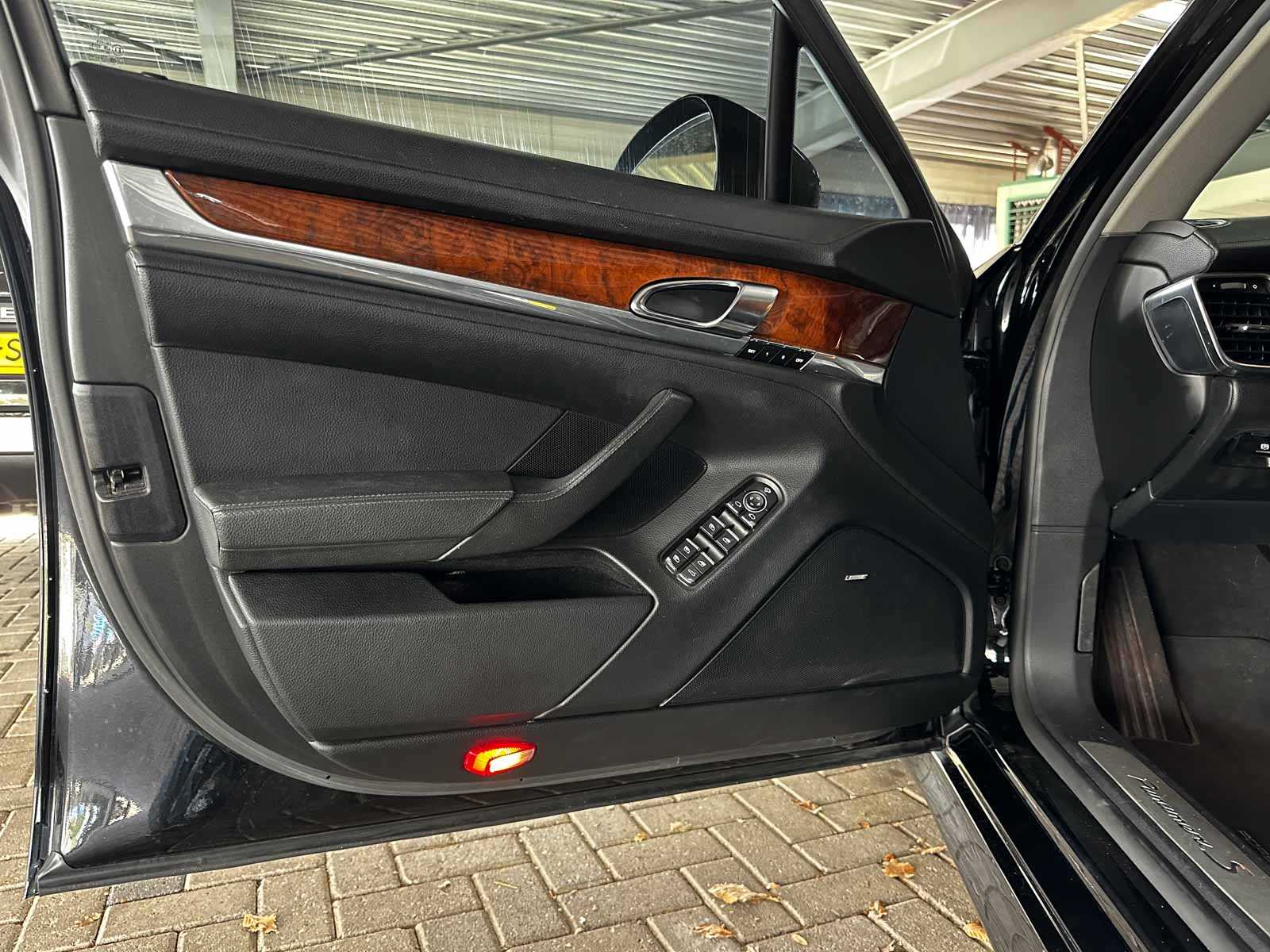 Porsche Panamera S 4.8 V8 405pk 2012