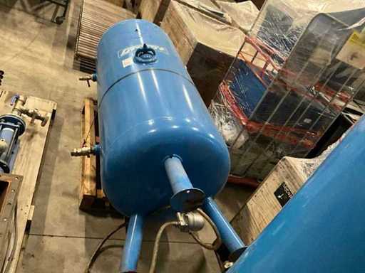 2000 SICC 900 litre Buffer tank