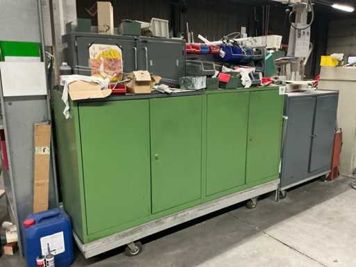 Diverse verrijdbare gereedschapskasten (2x)