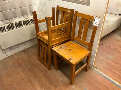 Drewniane krzesła (3x)