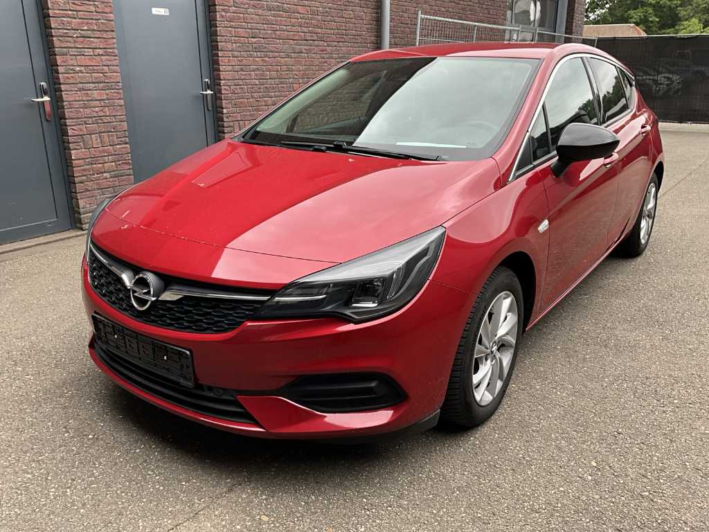 Opel Astra 1.2 Turbo Elegance - PKW (Beschädigung)