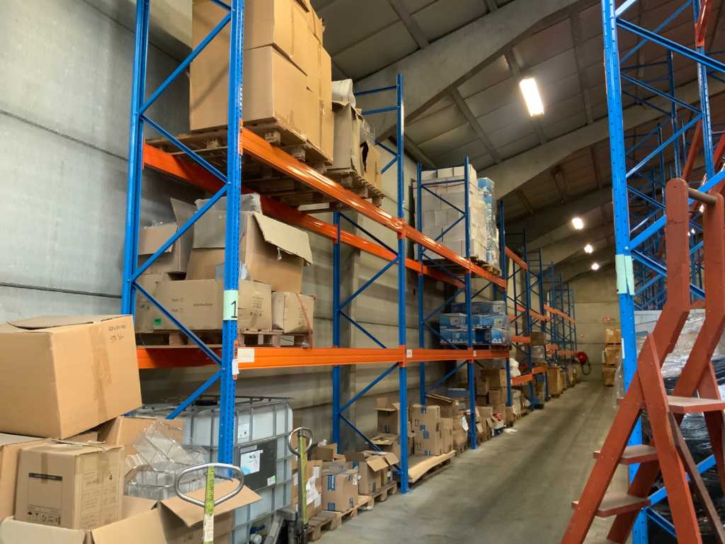 Warehouse racking Troostwijk Auctions