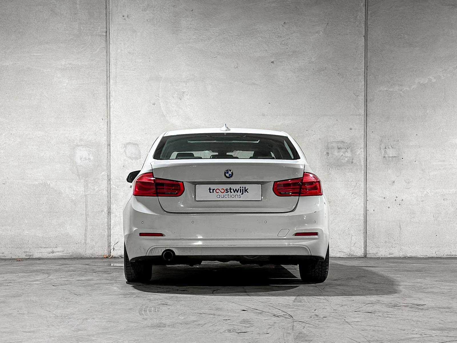 BMW 318i Corporate Lease Executive 3-serie 136pk 2018 (Origineel-NL), SB-204-F