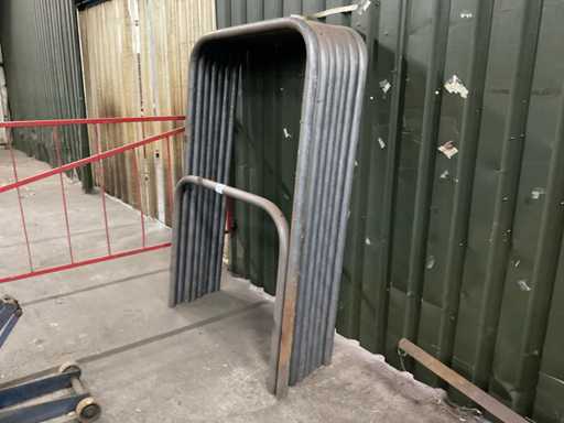 Tube semi-fini courbé (8x)