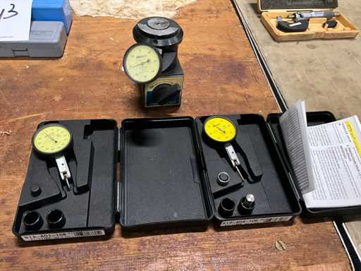 Mitutoyo Antimagnetic Swing Button (3x)