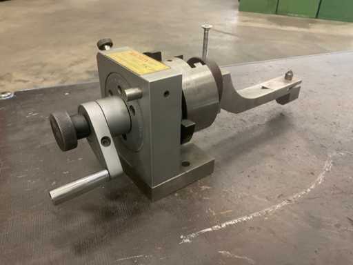 Formeuse à poinçon Micron