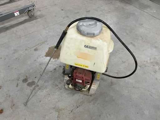 backpack sprayer with Honda engine - functional