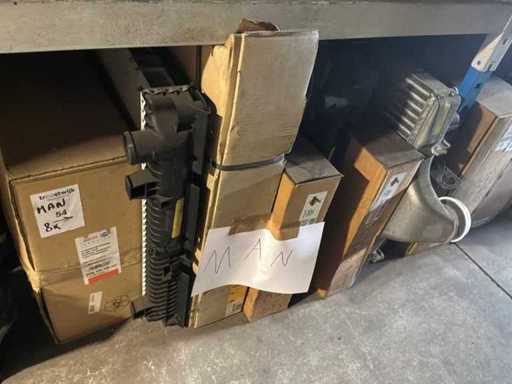 Diverse radiatoren voor MAN (8x)