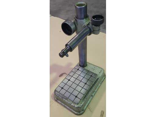 UNKNOWN MEASURING TABLE WITH TRIPOD SMALL MEASURING EQUIPMENT