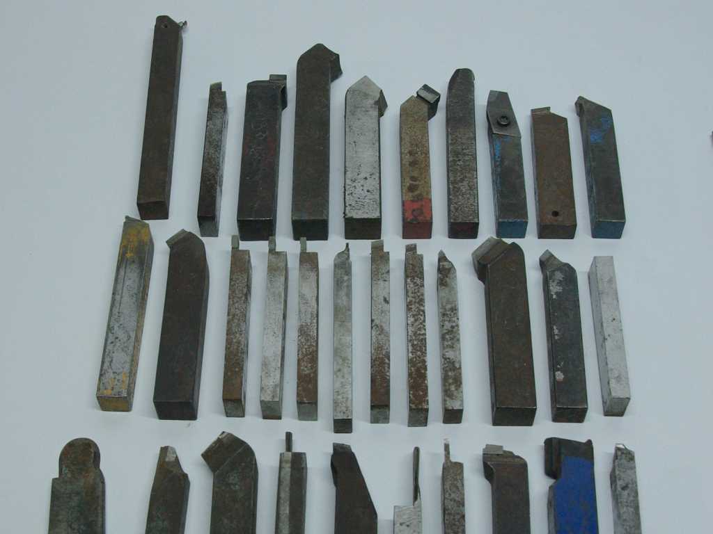 Lotto di scalpelli per tornitura usati, varie dimensioni e design