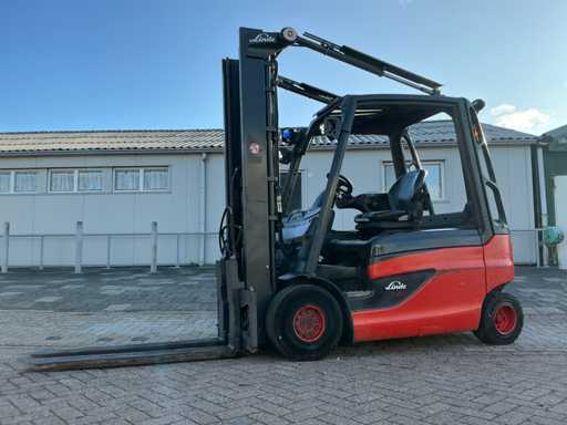 2015 Linde E25L-01 Vorkheftruck