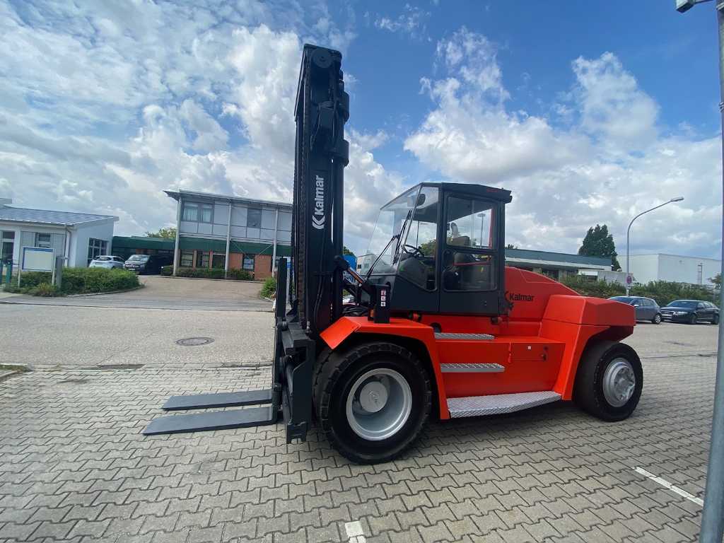 Electric forklifts, diesel forklifts, gas forklifts and chargers