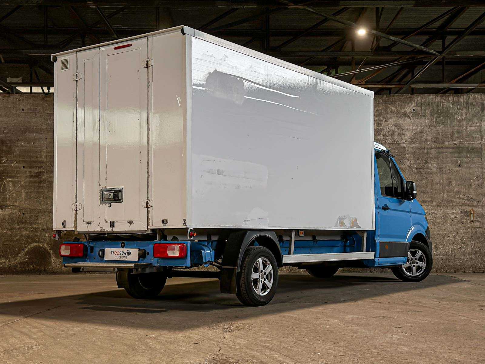 Volkswagen Crafter 35 2.0 TDI L4 Bakwagen 102pk 2017 Bedrijfswagen (Origineel-NL), V-061-JR