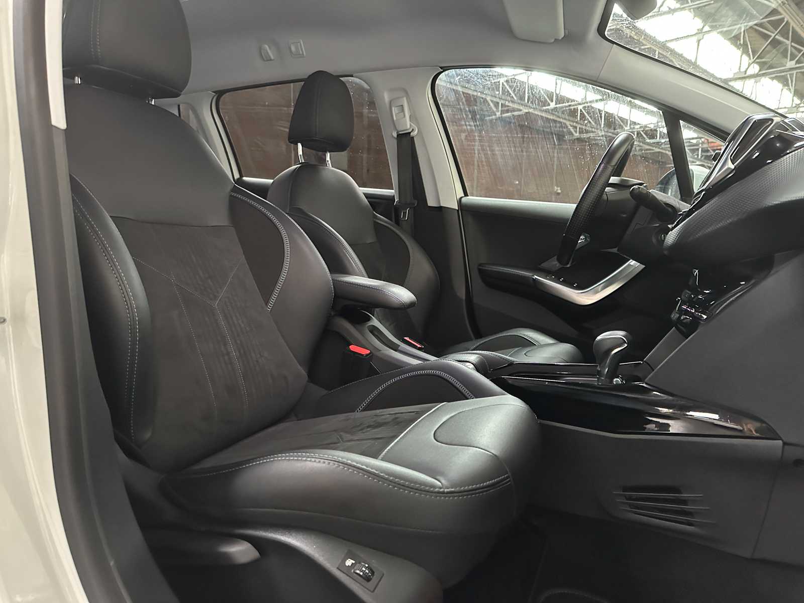 Peugeot 2008 1.2 PureTech GT-Line 109pk 2018, HLH-96-S