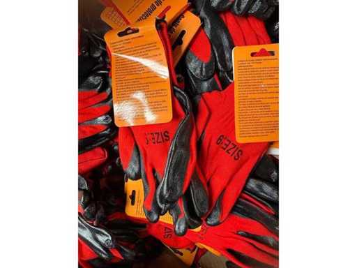 Set aus 40 Paaren roter Arbeitshandschuhe in zufälliger Größe