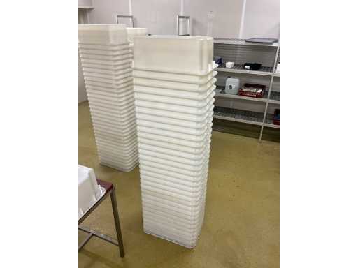 30 bacs de stockage en PVC WERIT