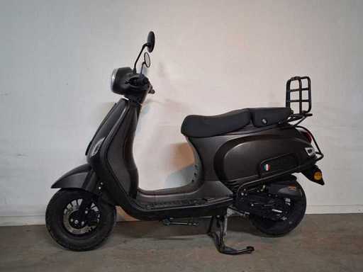 Senzo Rivalux 45 km scooter cu moped în 4 timpi