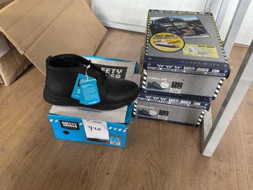 Work shoes (3x)