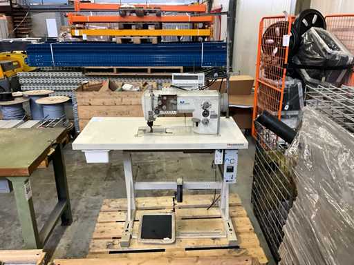 Dürkopp Adler M-Typ 887 Flachbett-Nähmaschine