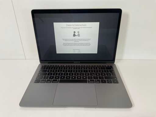 Apple MacBook Air 13", Core(TM) i5 8a generazione, 8 GB di RAM, 251 GB di NVMe Laptop