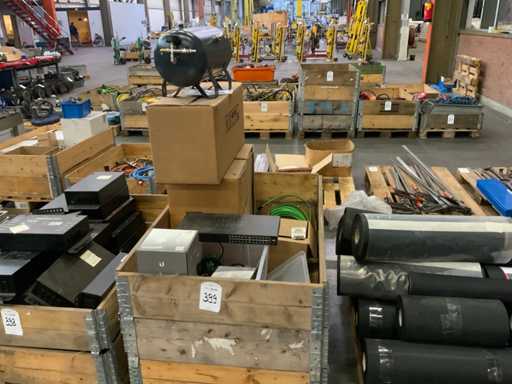 SEA pressure tanks (3x) and miscellaneous