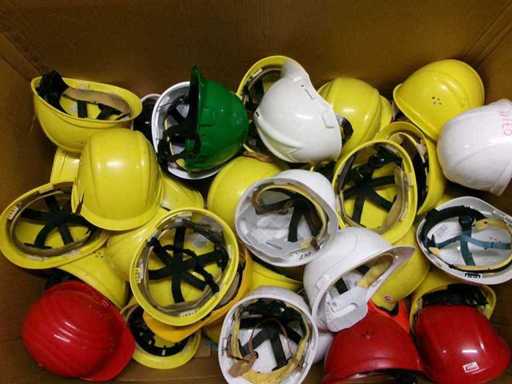Casque de chantier mixte, usagé / partiellement défectueux (G3) (140x)